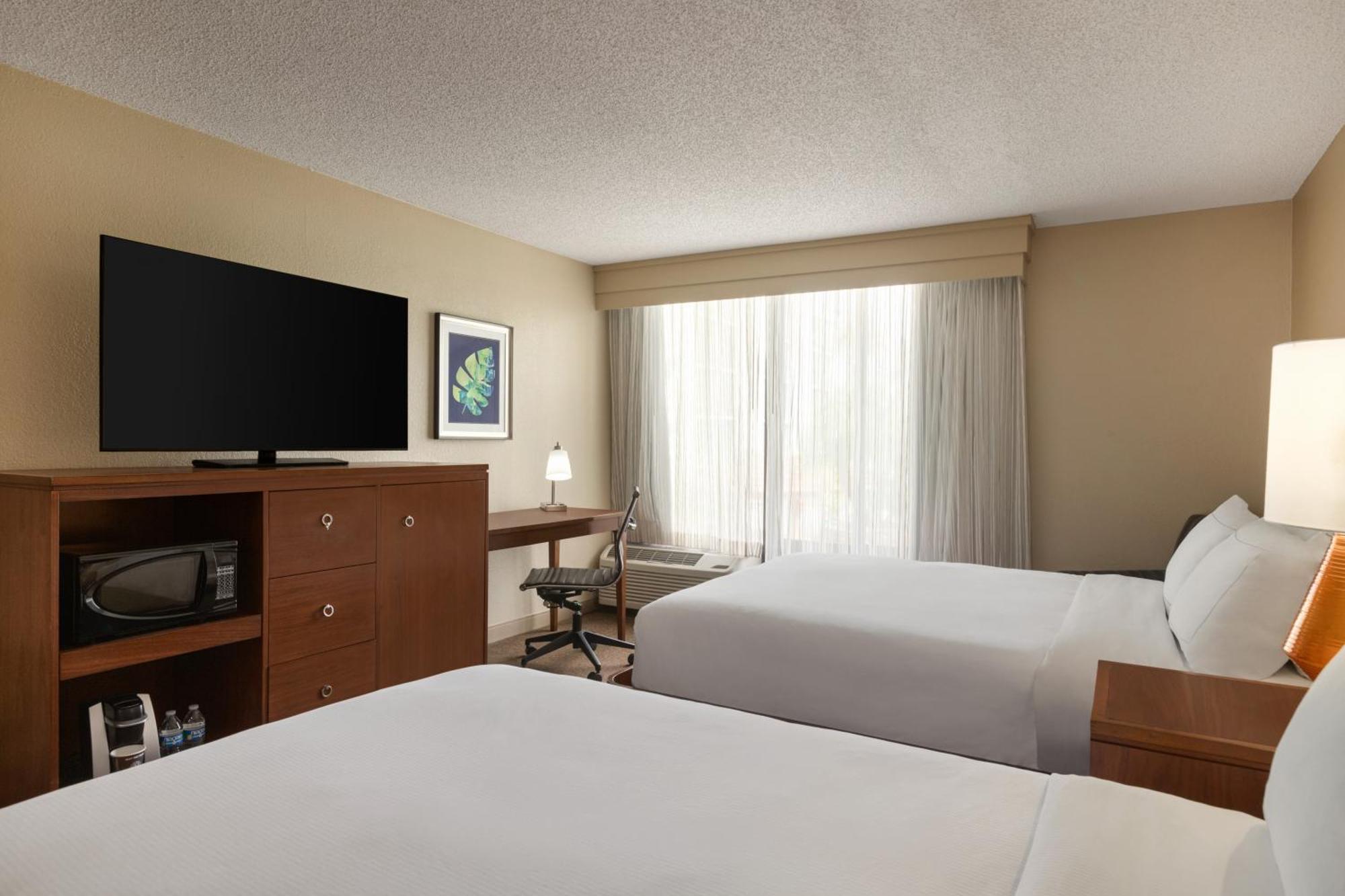 Doubletree By Hilton Fort Myers At Bell Tower Shops Exterior foto